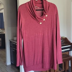 Jodifil brand light wt tunic sweater in wine color